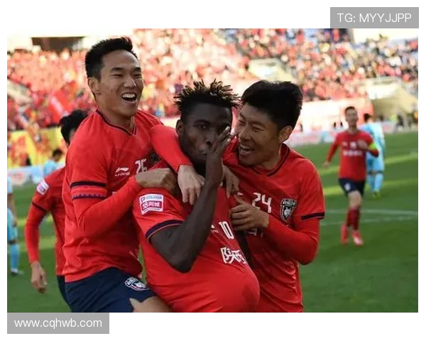 武汉篮球队以83分领跑洲际杯积分榜展现强劲实力